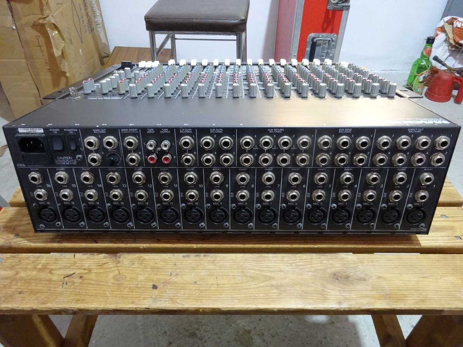Mixer audio Mackie CR1604-VLZ 16