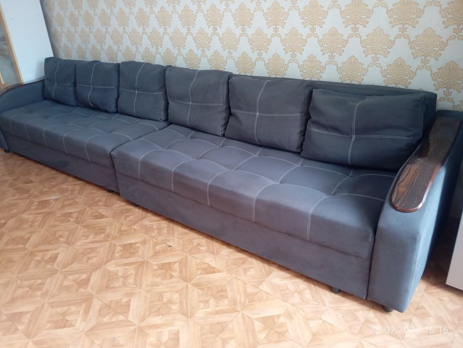 Продам диван 4 метра