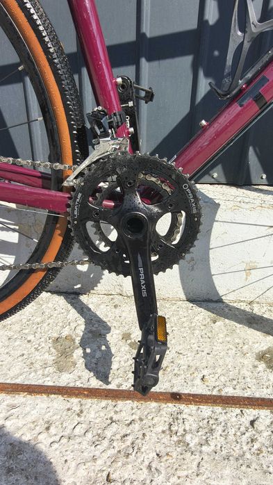 Bicicleta Gravel Triban 520 echipare Shimano 105, 10,7KG, marime M (nu Cube, Merida, Scott)