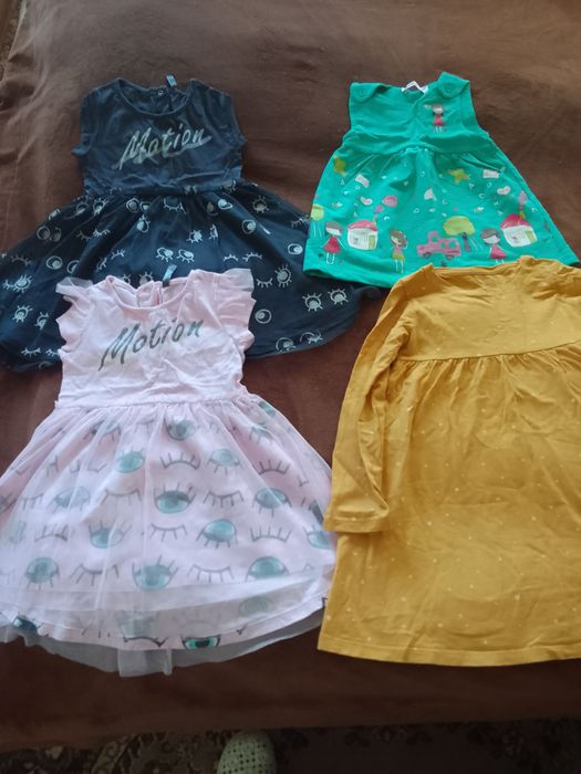 Продам детские вещи