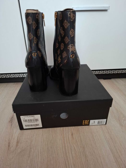 Дамски боти guess