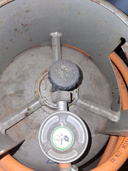 Butelie Gaz cu guler si regulator