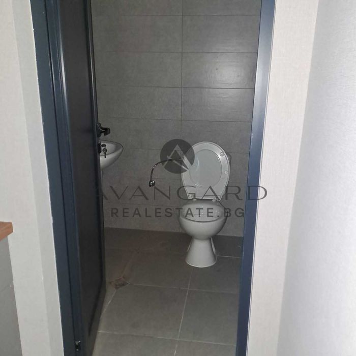 оф.21417 Партерен Магазин до маг. Била 1