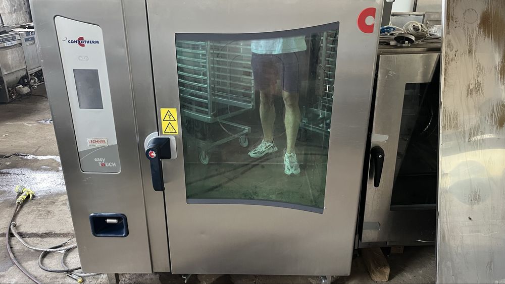 Конвектомат на газ с количка Convotherm 24 тави 1/1