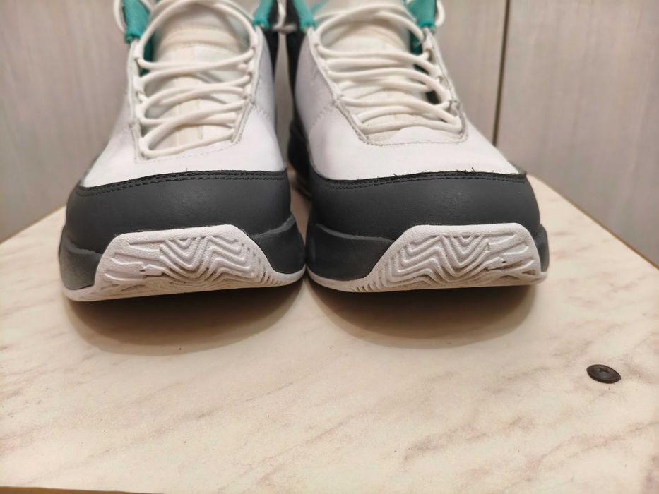кроссовки Air Jordan max aura