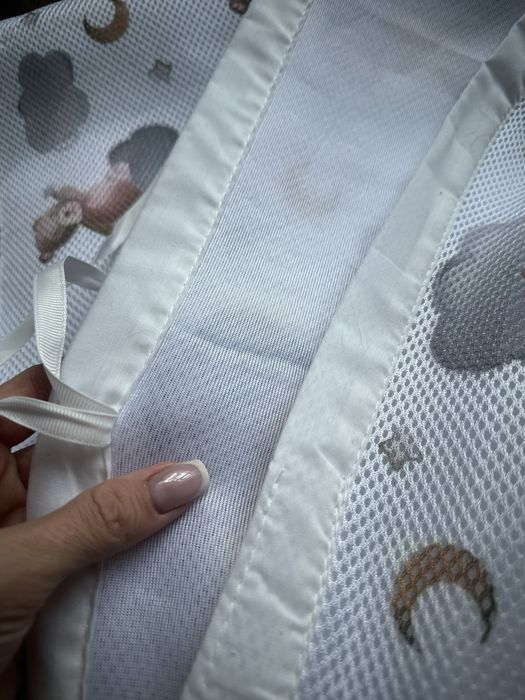 Бортики в кроватку, сетка