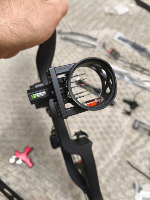 Hoyt Torrex Compound bow (лък) 50 -60 lbs и принадлежности