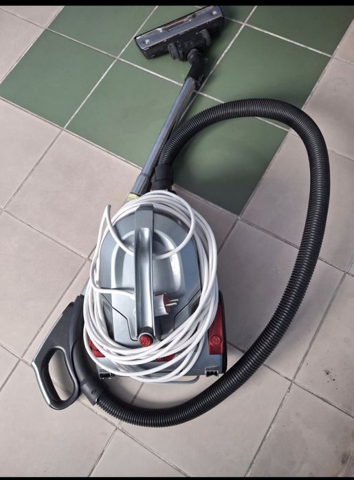 Пылесос для дома