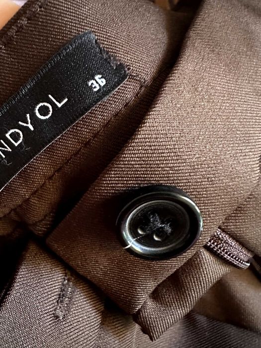 Чисто нов кафяв елегантен панталон - 36 S