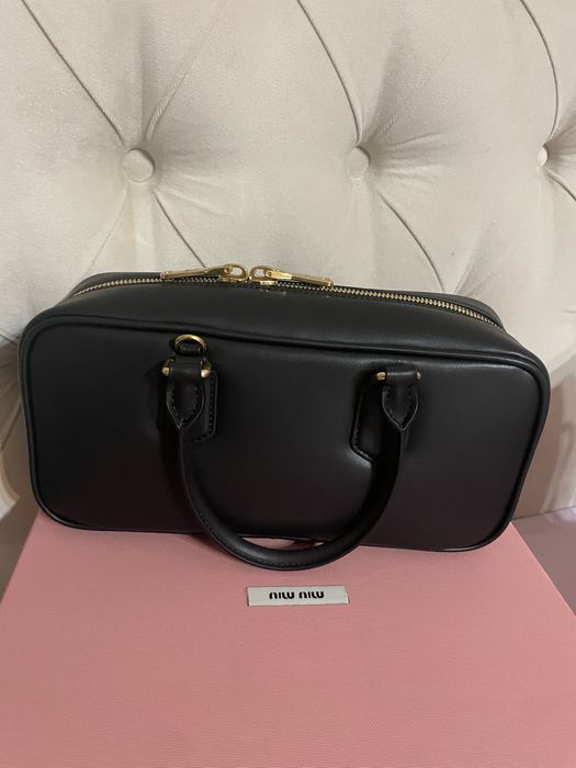 Miu miu дамска чанта