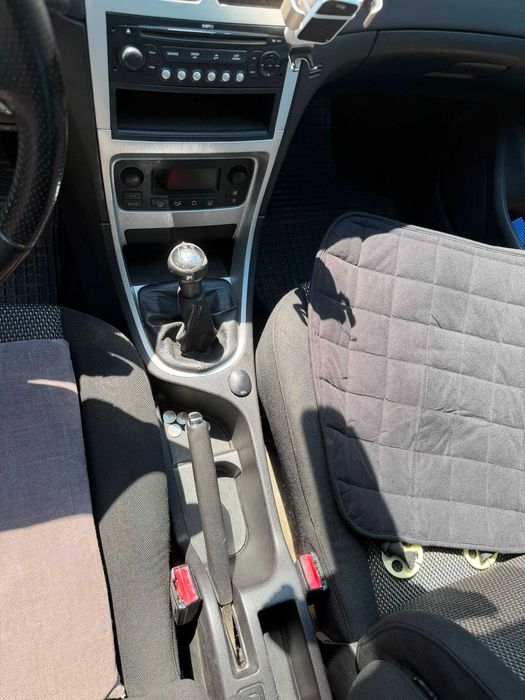 Vand Peugeot mai multe detalii la telefon