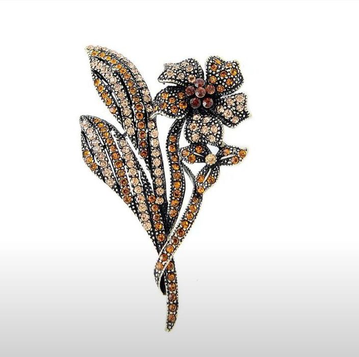 Броши. 8 видов. 1шт 50т.сум.