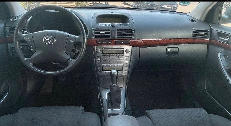 TOYOTA AVENSIS T25 Limousine !