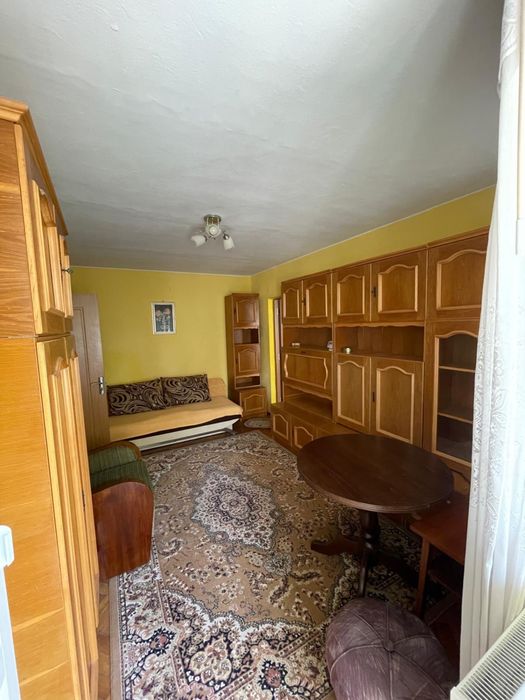 Apartament 2 camere semi-decomandat | Medgidia, Catanga | Etaj 4/4 | Centrală proprie