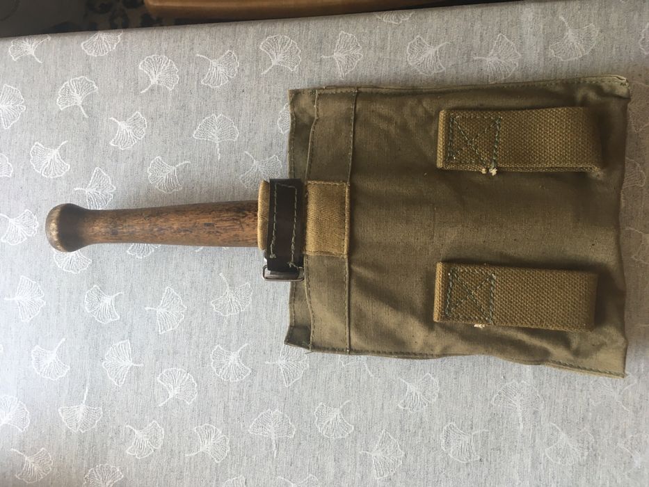 Лопатка малая саперная.