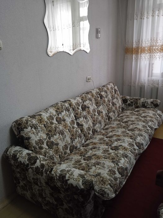 Навои шахар квартира сотилади 14-магазини . 2/2/5  куча А.Авлони.