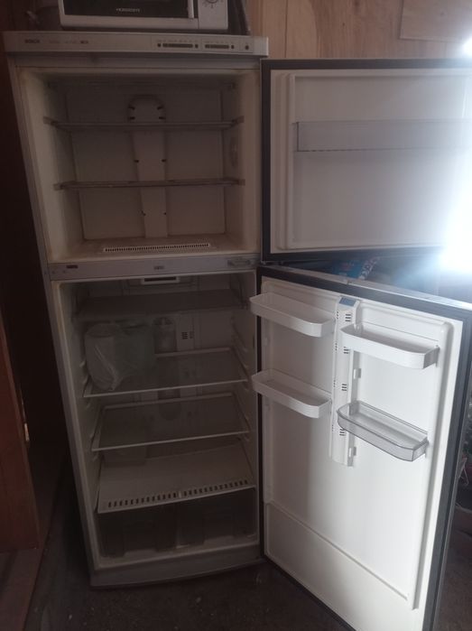 Продам холодильник
