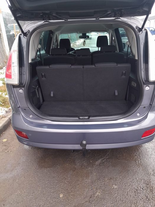 Mazda 5 , 7 locuri