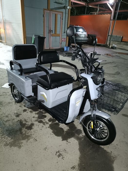 Электронный мопед