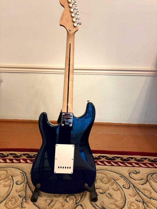 Fender Squier Stratocaster — электрогитара