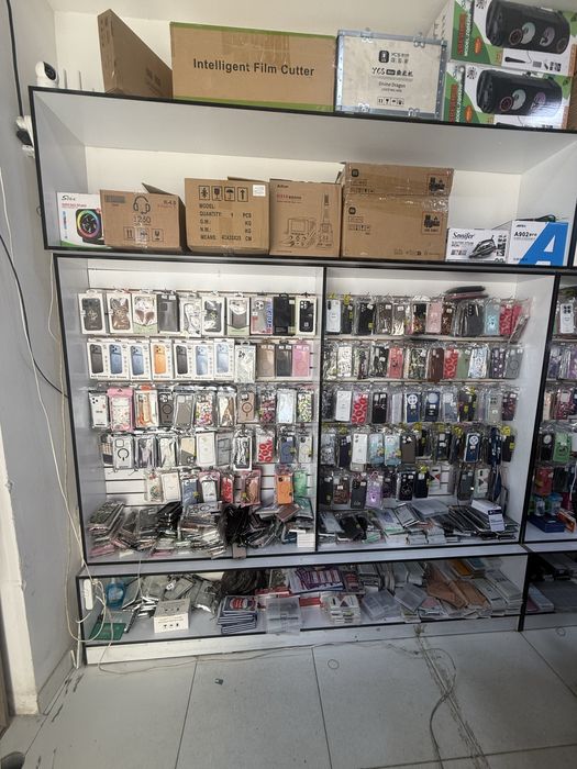 Telefon polkalar srochni sotiladi