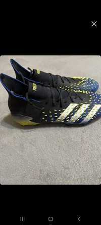 Olx cheap adidas predator