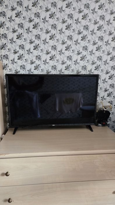 Телевизор 2 шт LG.