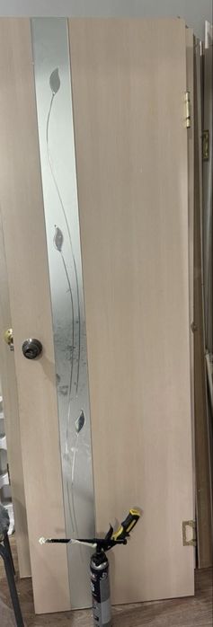 Продам межкомнатную дверь