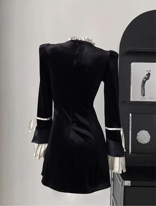 Платье с завязками