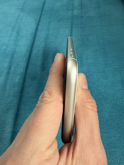 Телеофн Iphone 11 бял, 64 GB