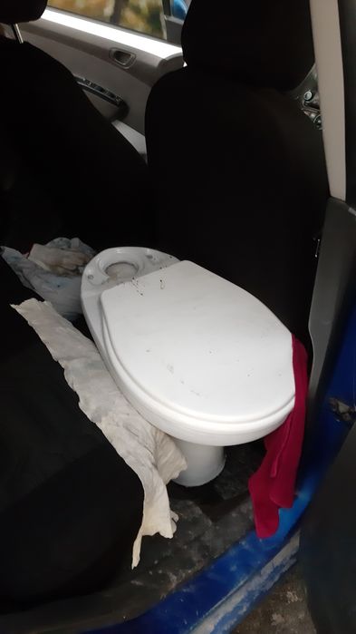 Унитаз с бачком состояние отличное