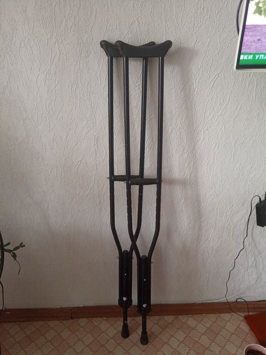 Продам костыли..