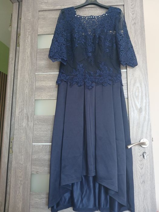Vând rochie de seară marime L