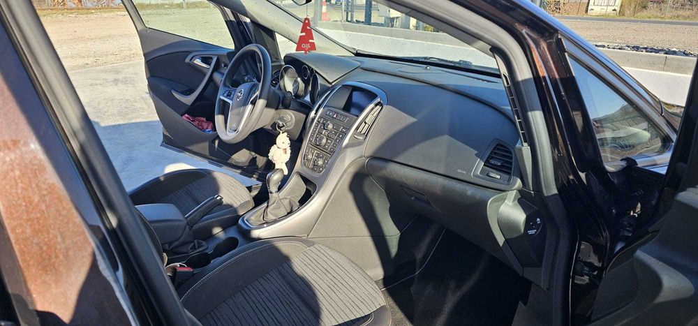 De vânzare  OPEL ASTRA 1.4 -turbo- 2016-  norma de poluare EU 6