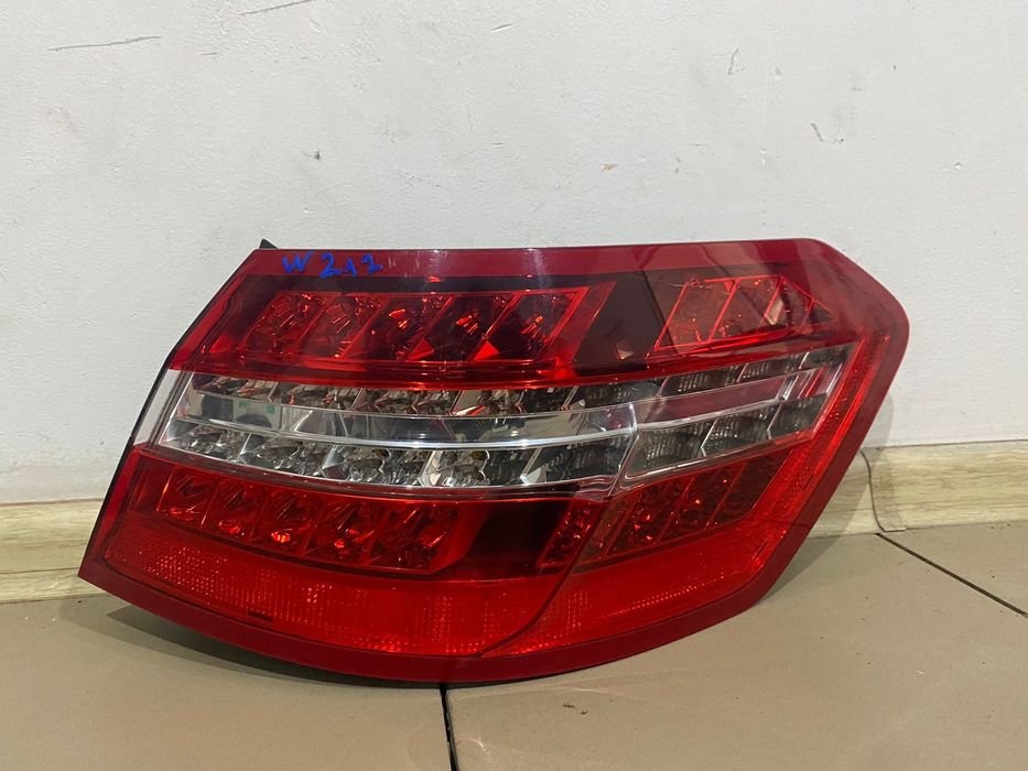 Задний фонарь  на Мерседес w212