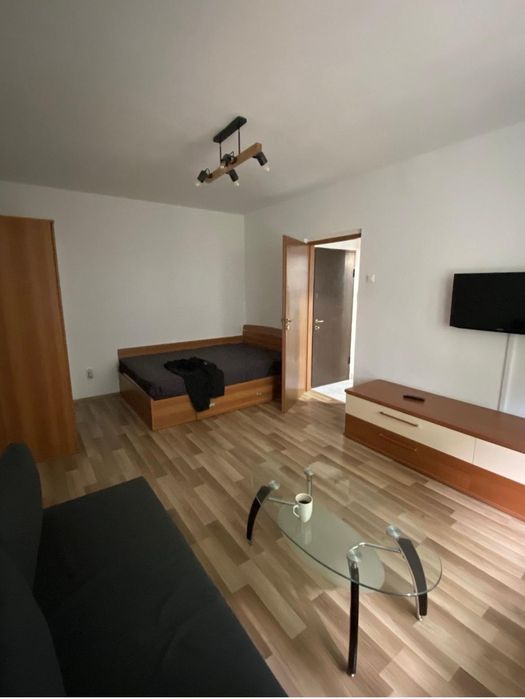 Garsoniera de închiriat Gorjului