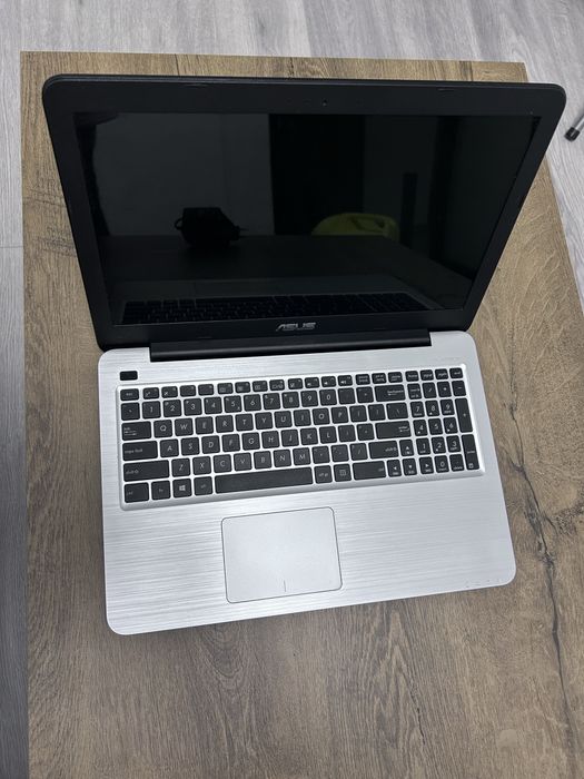 Laptop Asus X556UQ-XX453D / Intel I7-7500U / 8 GB RAM