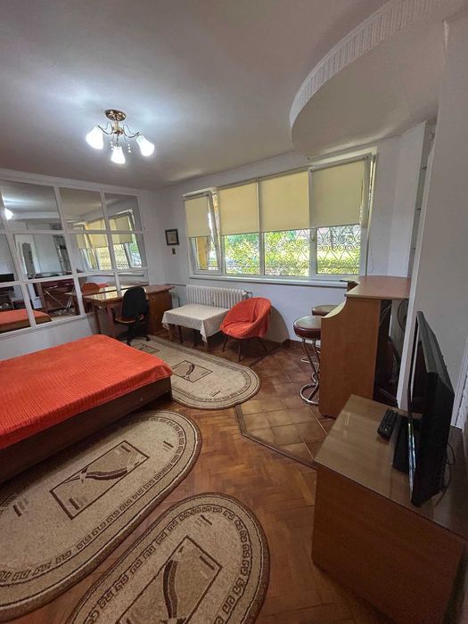 Garsonieră de inchiriat