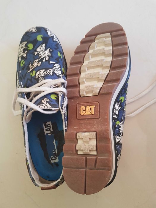 Дамски спортни обувки и чехли размер 38