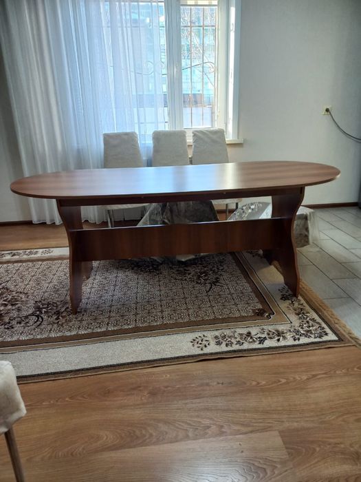 Продам стол и стулья