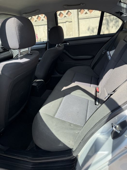 Vand e46 pentru dezmembrari