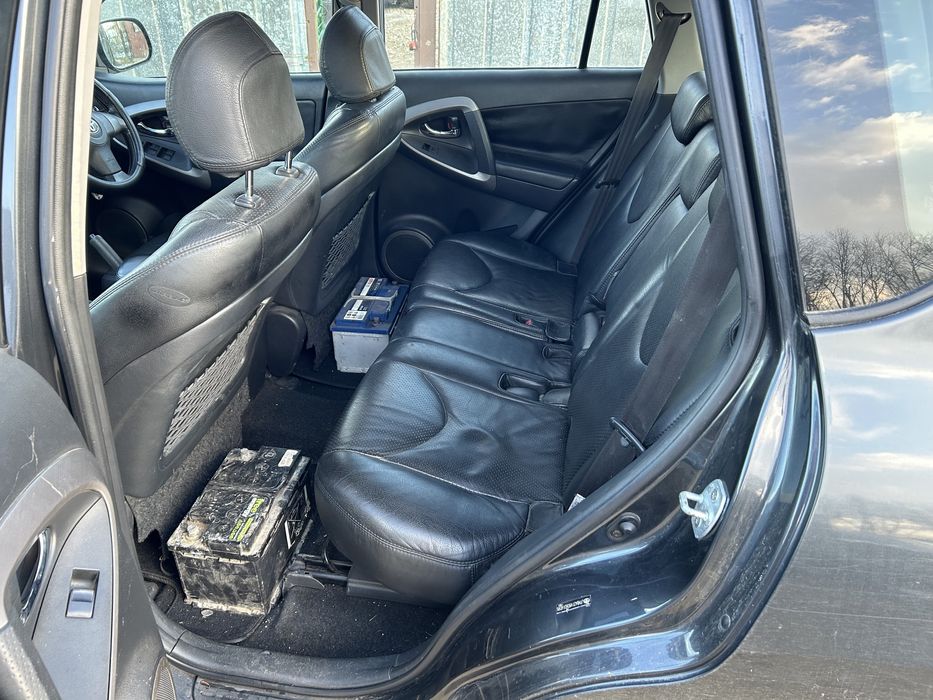 Тойота Рав4 Toyota Rav4 2.2 d4d 136 кс На части