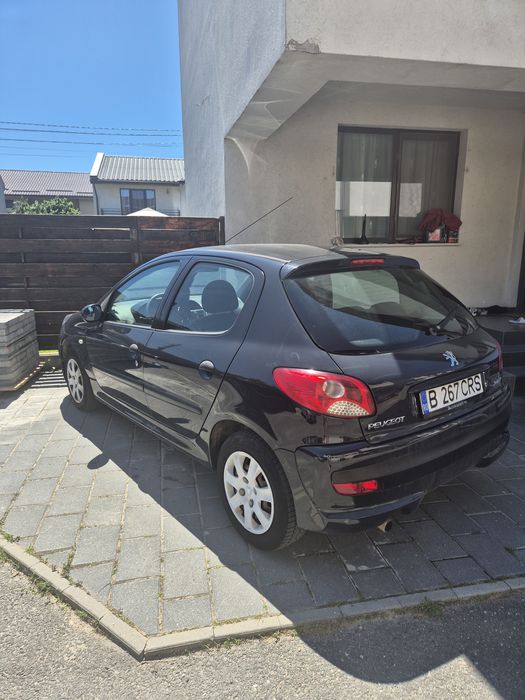Vând Peugeot 206 plus