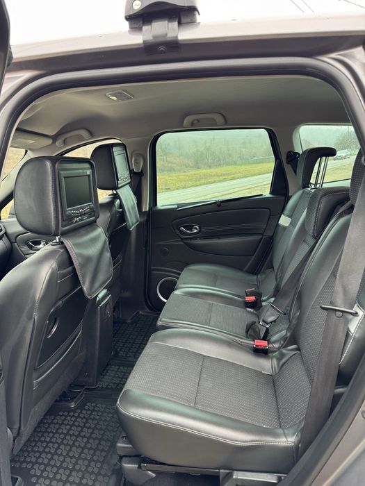 Renault scenic | 2011 | 7locuri | 1.5dCI | rate | garantie | parc auto