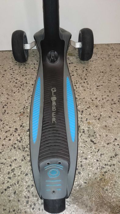 Тротинетка GLOBBER ULTIMUM и тротинетка ORBIT BYOX