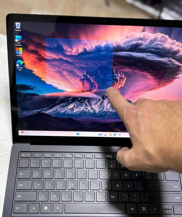 Microsoft Surface Laptop 4 Black  13.5 2K Сенсор i7-1185G7 32GB/1-TR