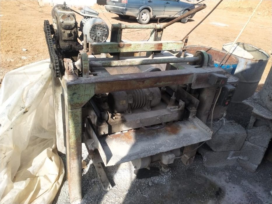 Шлакаблок апарат