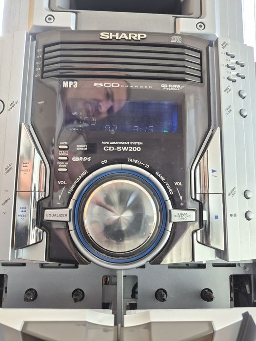 Vând sistem Sharp CD-SW200H