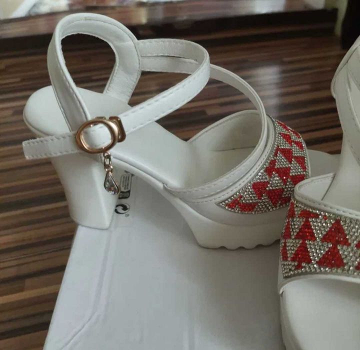 Sandale casual talpă înaltă cu pietricele