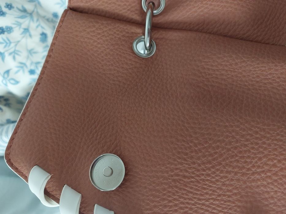 Geanta  dama Doca- noua cu eticheta si saculet original